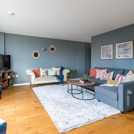 2 Bedroom Apartment With Park Views Shoreditch London Exterior foto
