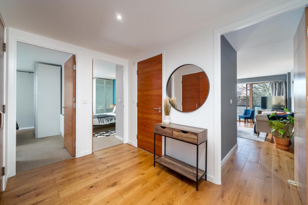 2 Bedroom Apartment With Park Views Shoreditch London Exterior foto